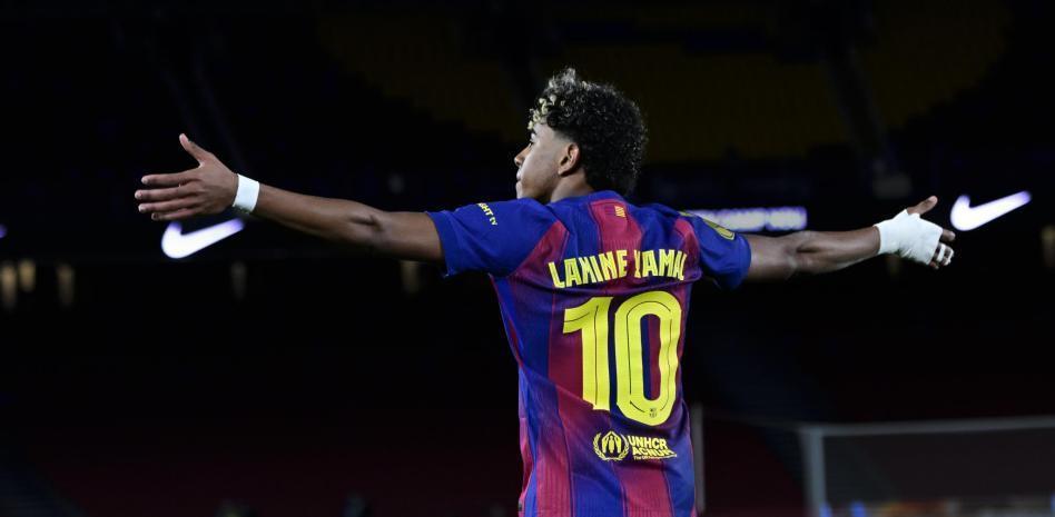 开云注册入口-亚马尔：感谢与我们同在的巴萨球迷，接下来的赛季仍值得期待