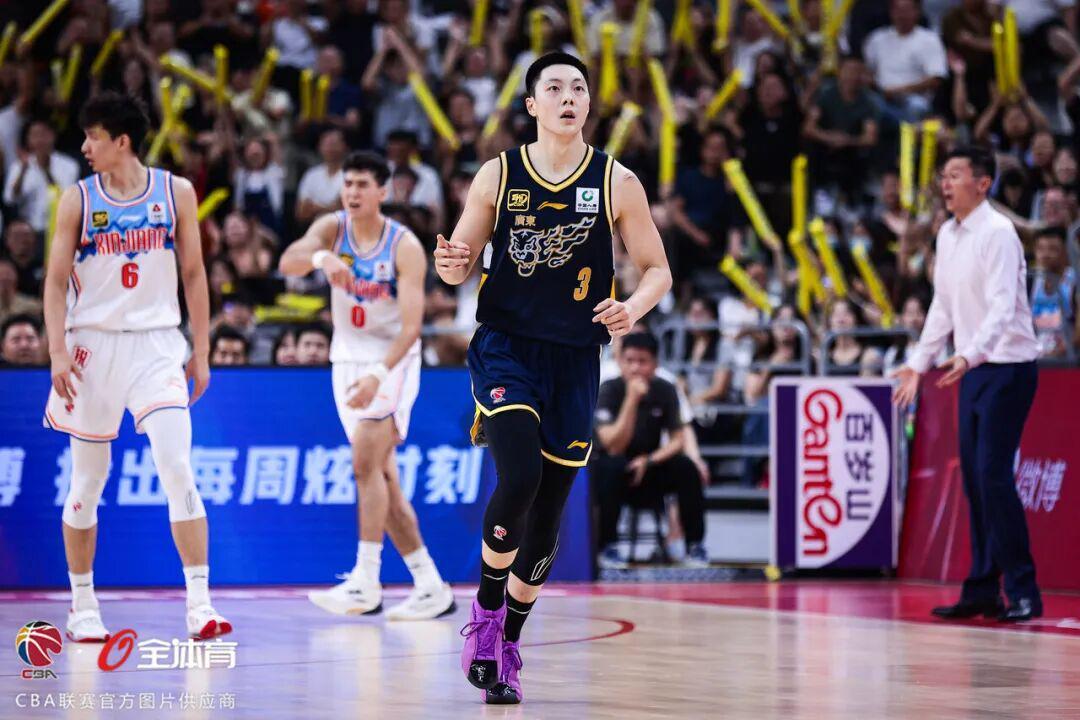 开云注册入口-3月11日前瞻 I 常规赛硝烟再起，华南虎第二阶段首战新疆